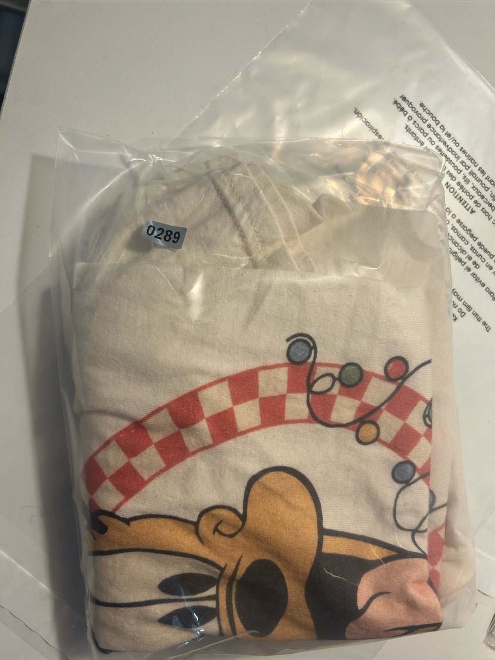 Comfort Colors/Gildan Disney Christmas T-Shirts (Lot of 2) - Picture 4 of 4